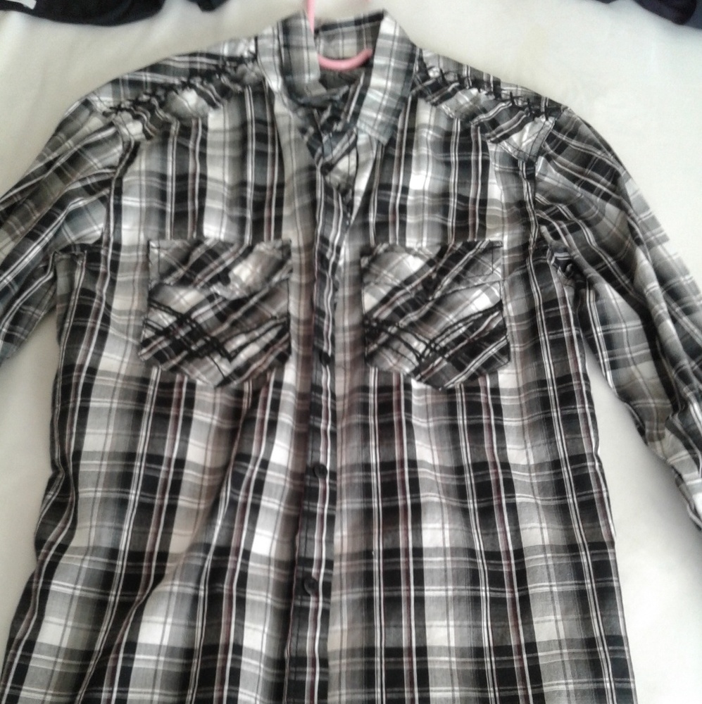 Man small long sleeve machine shirt